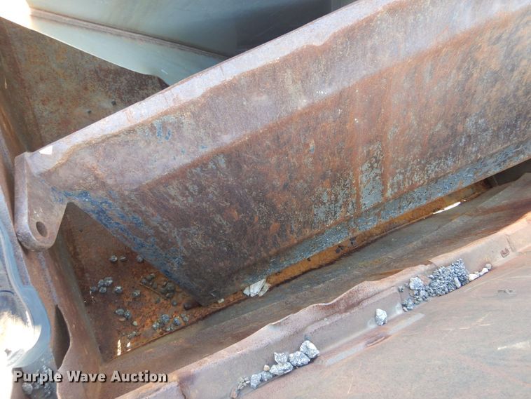 image for item KO9964 1995 Ford L8000  dump truck