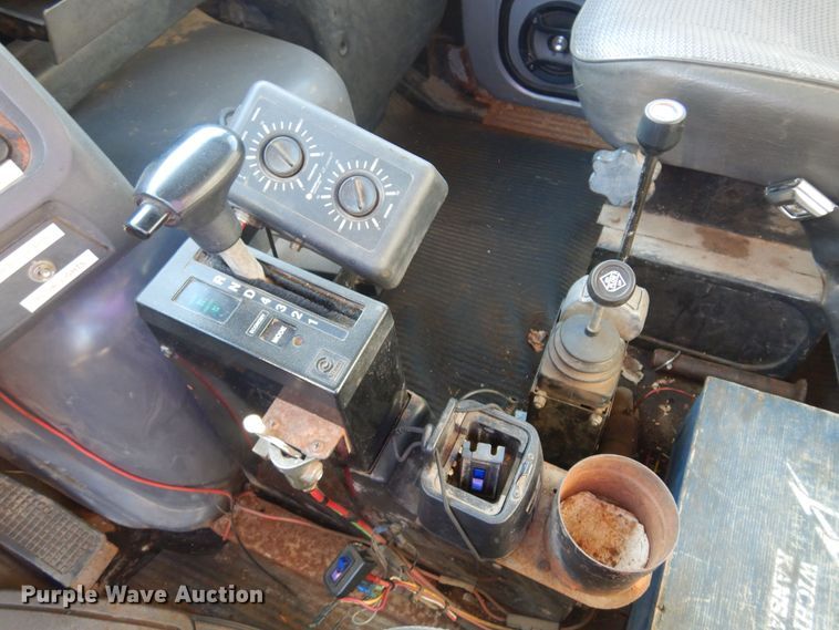 image for item KO9964 1995 Ford L8000  dump truck