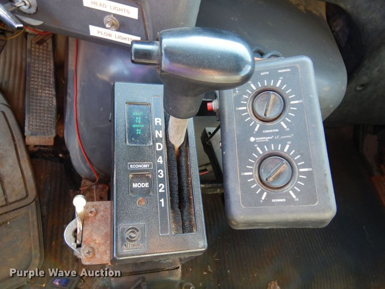 image for item KO9964 1995 Ford L8000  dump truck