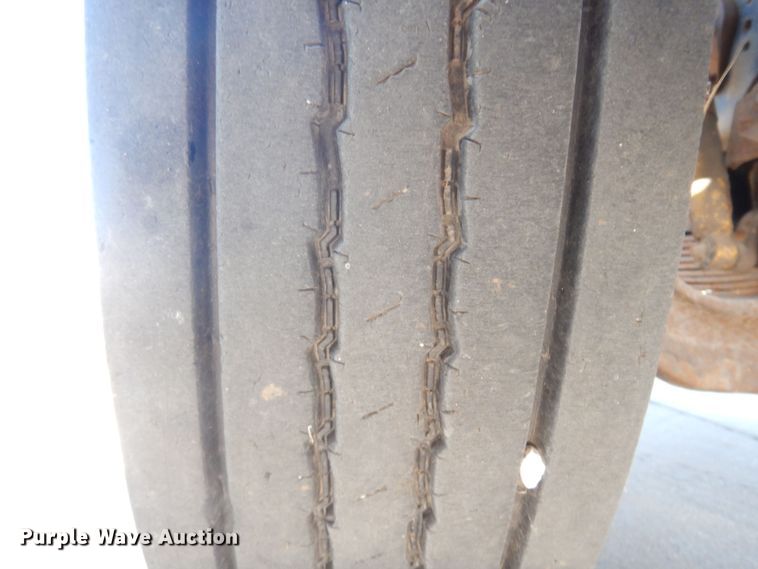 image for item KO9964 1995 Ford L8000  dump truck