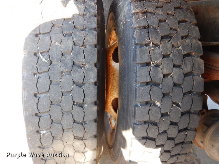 image for item KO9964 1995 Ford L8000  dump truck