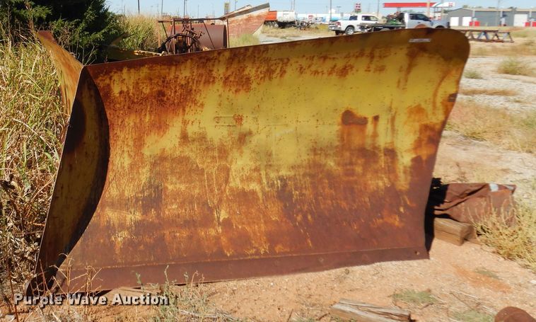 image for item KU9667 Balderson V50  V-plow