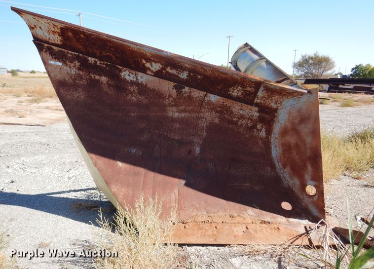 image for item KU9668 Wausau VX5896  V-plow