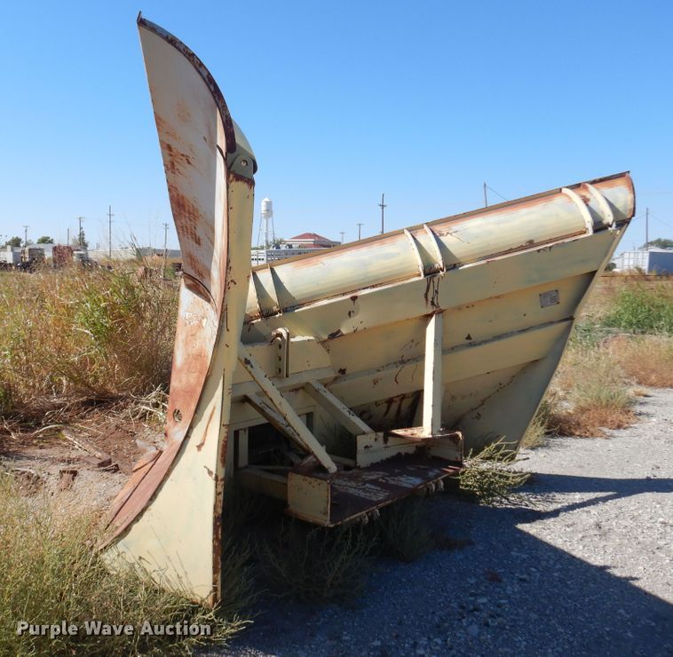 image for item KU9668 Wausau VX5896  V-plow