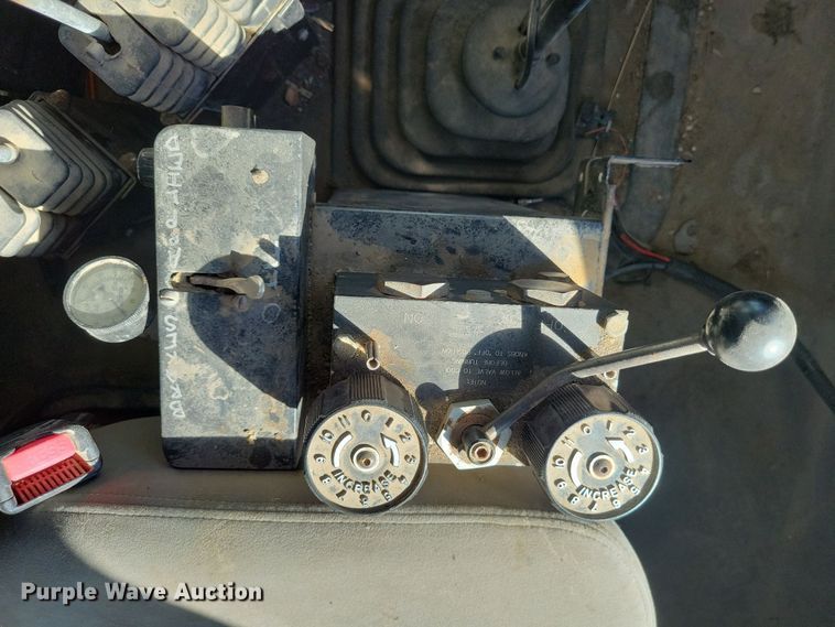 image for item KW9498 2004 Sterling L8500  dump truck