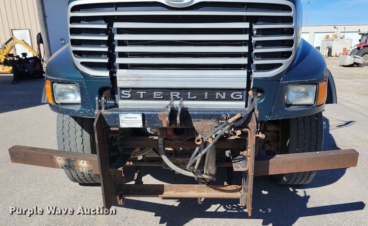 image for item KW9498 2004 Sterling L8500  dump truck