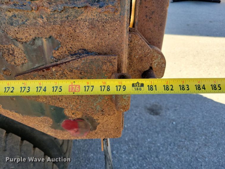 image for item KW9498 2004 Sterling L8500  dump truck