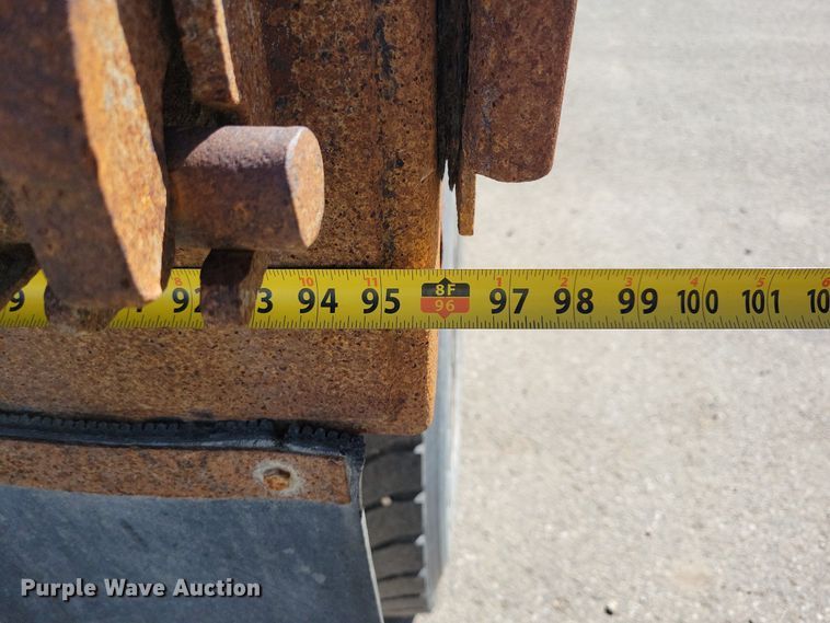 image for item KW9498 2004 Sterling L8500  dump truck