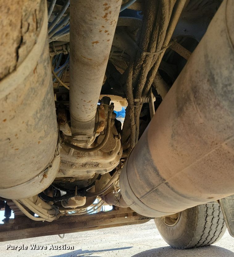 image for item KW9498 2004 Sterling L8500  dump truck