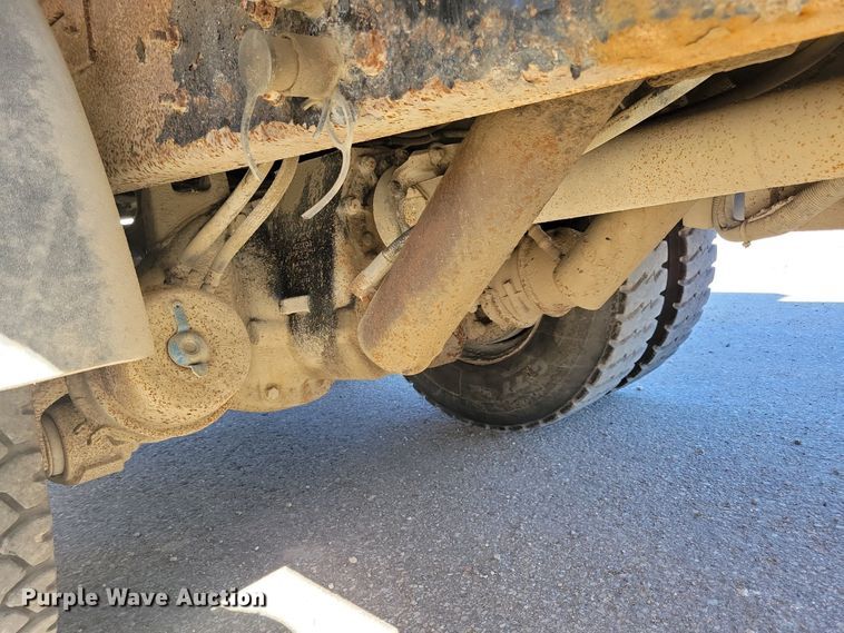 image for item KW9498 2004 Sterling L8500  dump truck