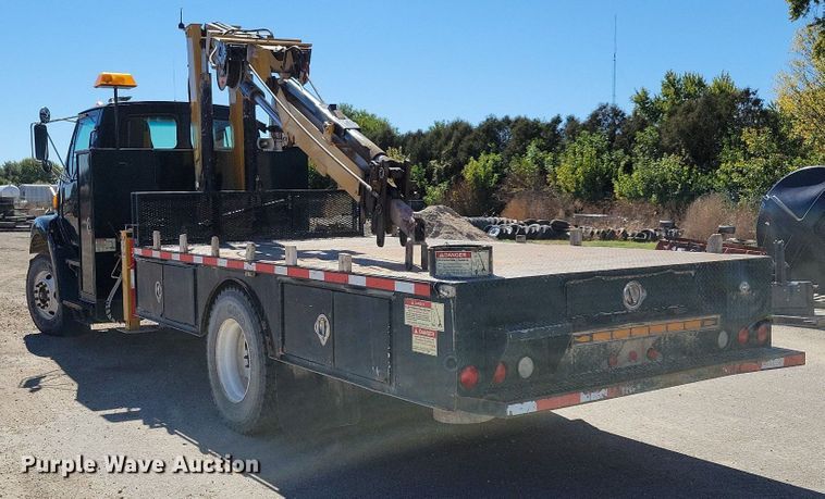 image for item KW9499 2000 Sterling L7500  crane truck