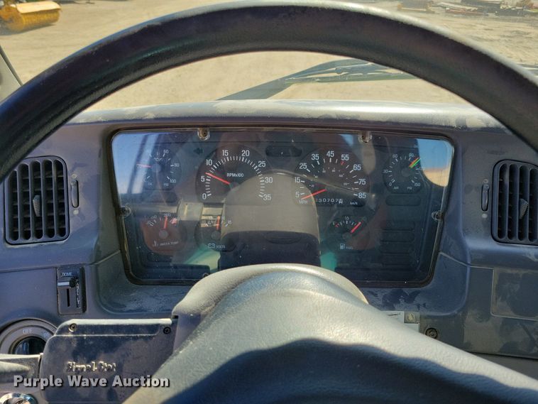 image for item KW9499 2000 Sterling L7500  crane truck