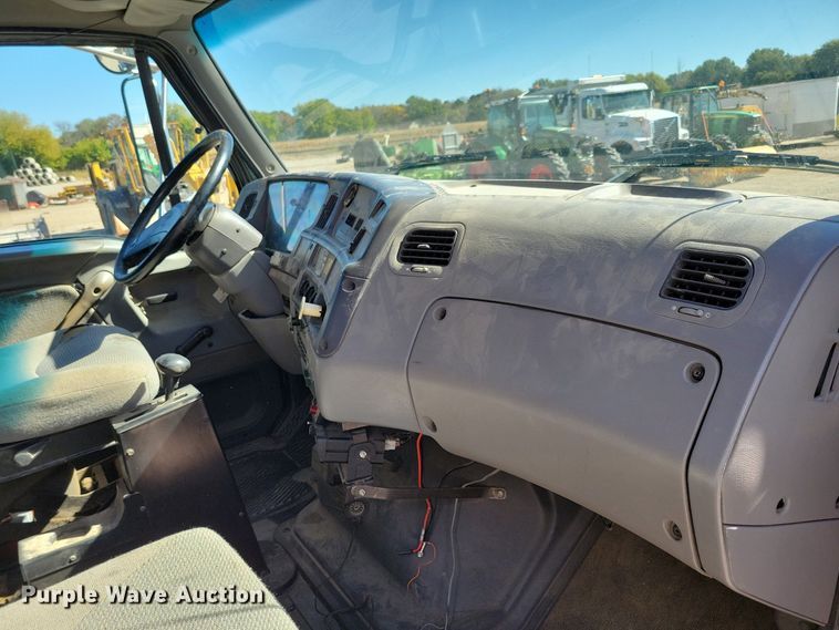 image for item KW9499 2000 Sterling L7500  crane truck