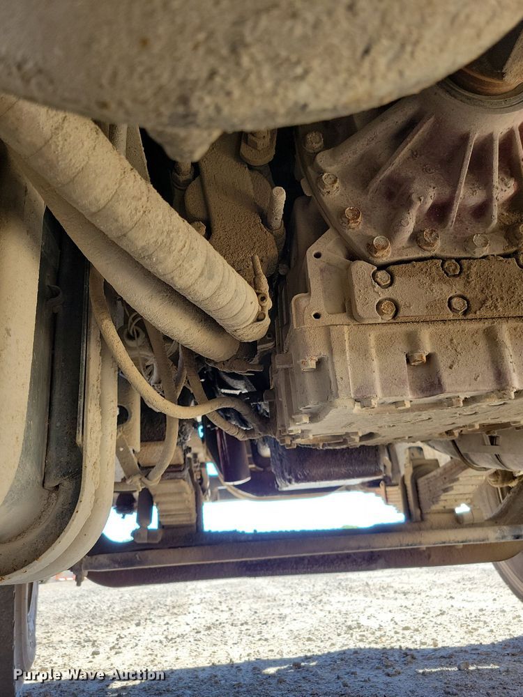 image for item KW9499 2000 Sterling L7500  crane truck