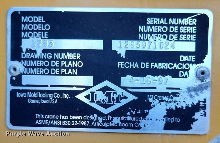 image for item KW9499 2000 Sterling L7500  crane truck