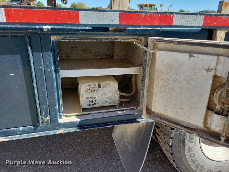 image for item KW9499 2000 Sterling L7500  crane truck