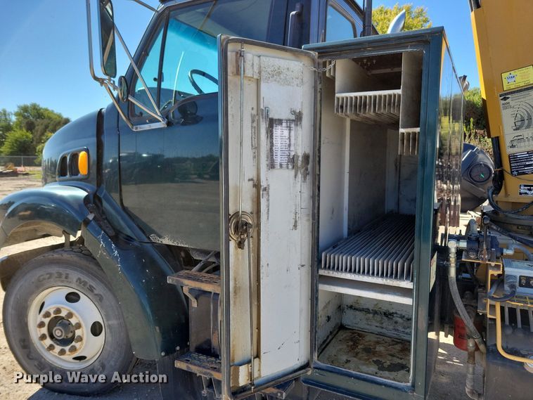 image for item KW9499 2000 Sterling L7500  crane truck
