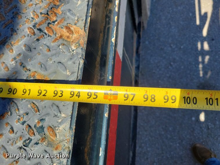 image for item KW9499 2000 Sterling L7500  crane truck