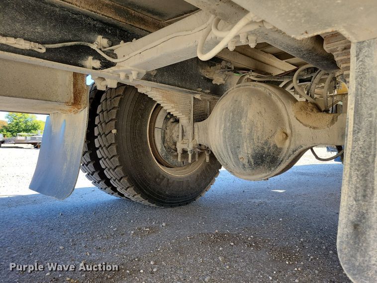 image for item KW9499 2000 Sterling L7500  crane truck