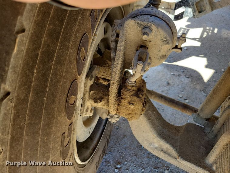 image for item KW9499 2000 Sterling L7500  crane truck