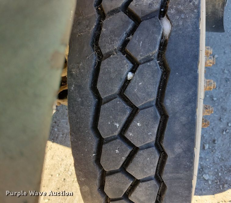 image for item KW9499 2000 Sterling L7500  crane truck