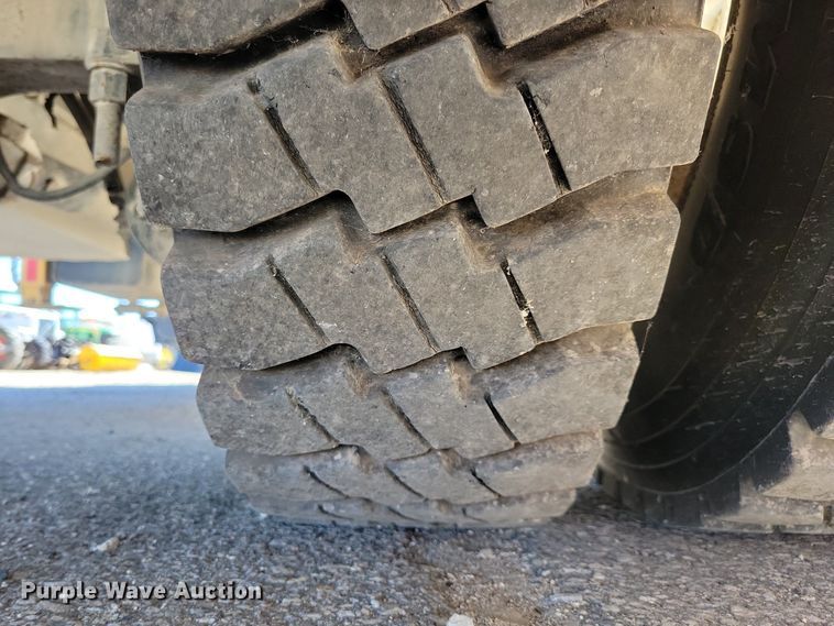 image for item KW9499 2000 Sterling L7500  crane truck