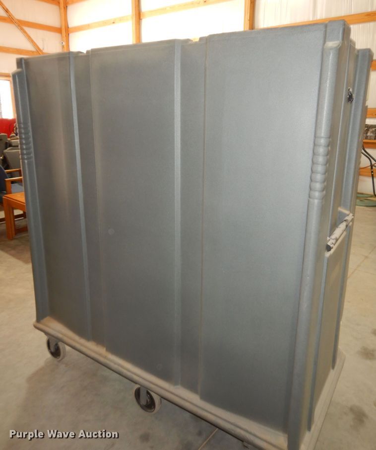 image for item LG9783 Cambro  hot box