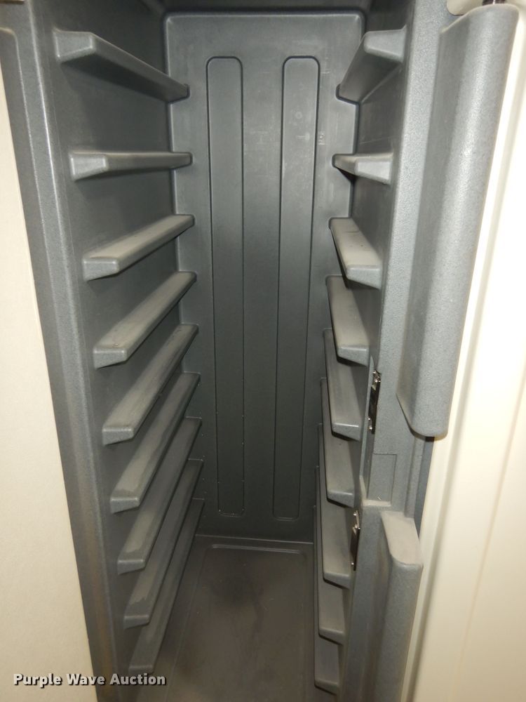 image for item LG9783 Cambro  hot box