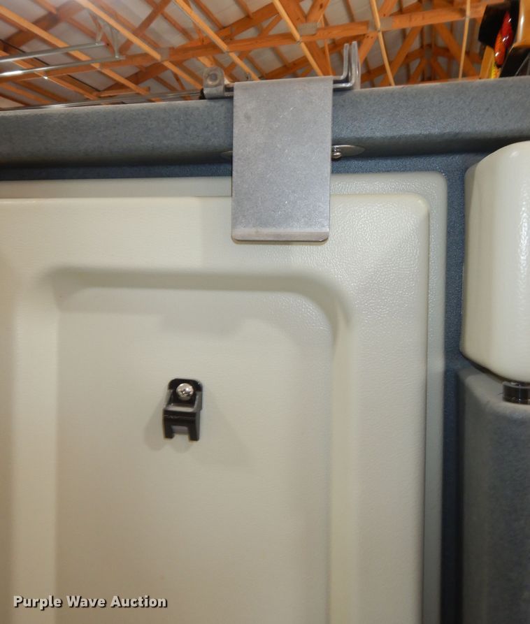 image for item LG9783 Cambro  hot box