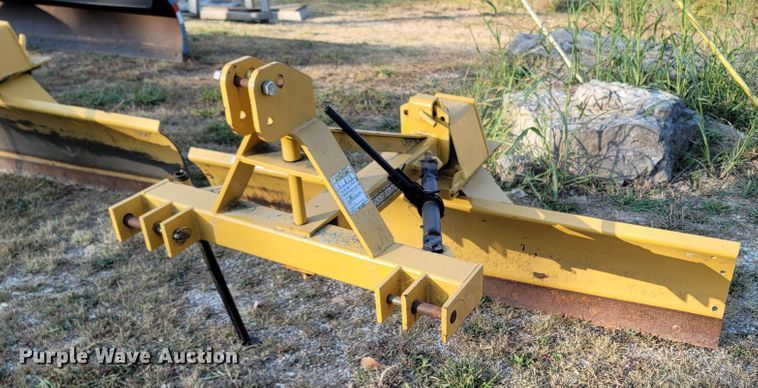 image for item LN9642 2012 Bush Hog 7007  blade