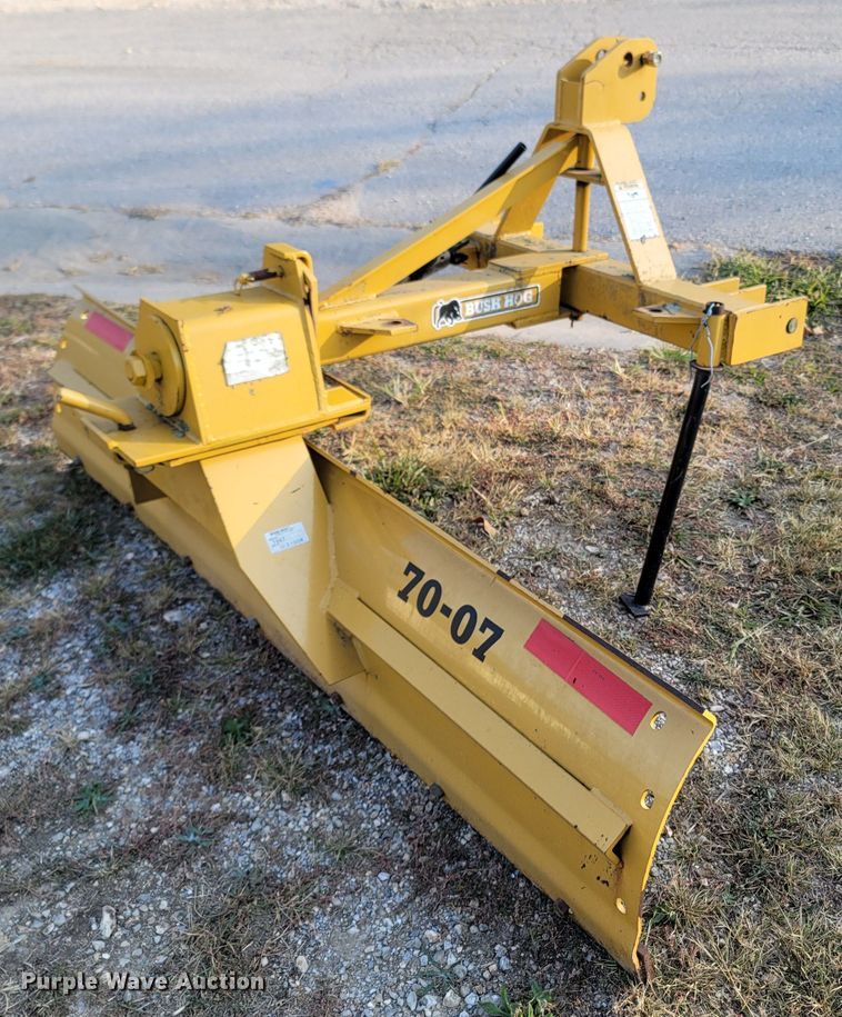 image for item LN9642 2012 Bush Hog 7007  blade