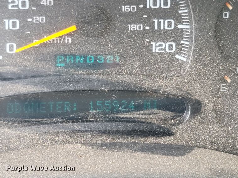 image for item LN9653 2004 GMC Sierra 1500  Ext. Cab pickup truck