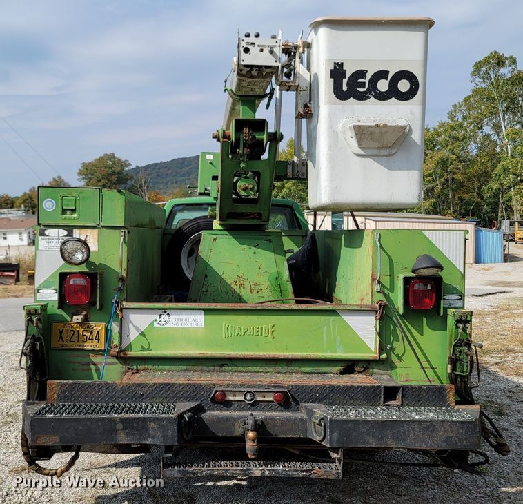 image for item LN9654 1994 Chevrolet 3500HD  bucket truck