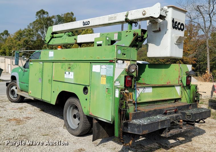 image for item LN9654 1994 Chevrolet 3500HD  bucket truck