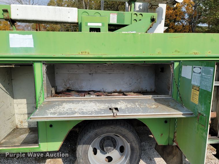 image for item LN9654 1994 Chevrolet 3500HD  bucket truck