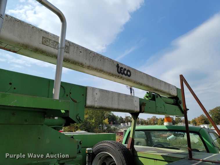 image for item LN9654 1994 Chevrolet 3500HD  bucket truck