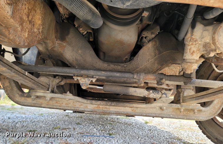 image for item LN9654 1994 Chevrolet 3500HD  bucket truck