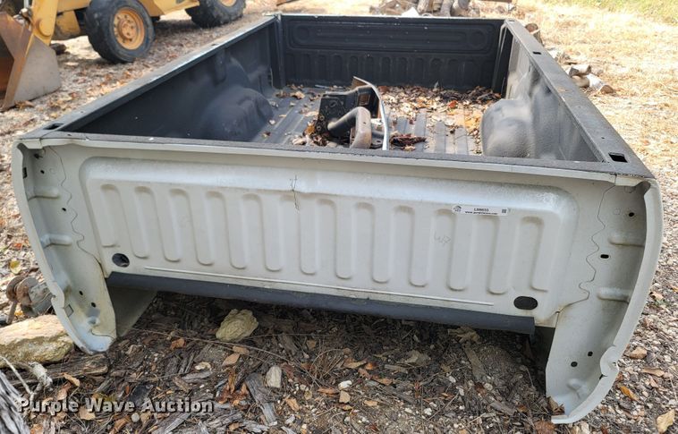 image for item LN9655 Dodge Ram 2500  pickup bed