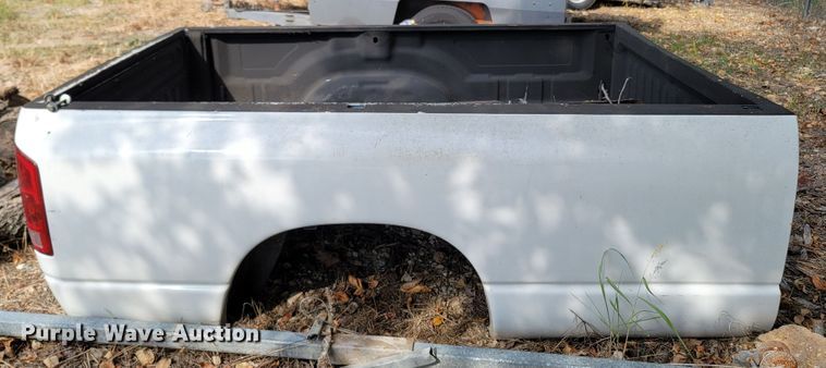 image for item LN9655 Dodge Ram 2500  pickup bed