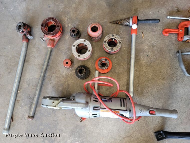 image for item LN9660 Ridgid 700  pipe threader