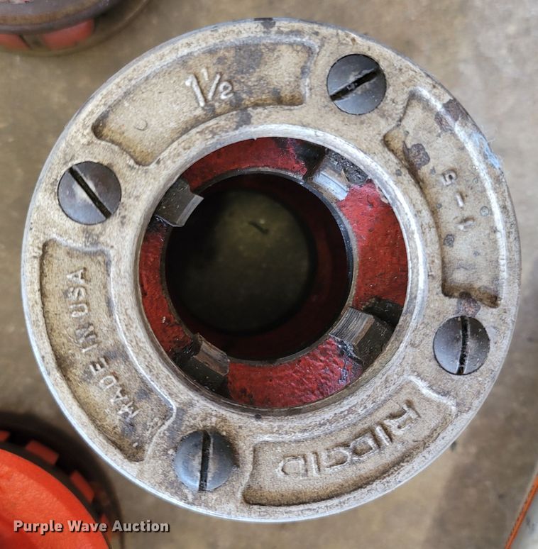 image for item LN9660 Ridgid 700  pipe threader