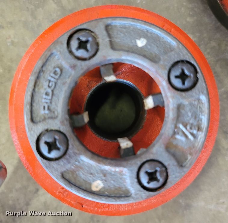 image for item LN9660 Ridgid 700  pipe threader