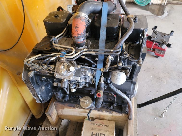 image for item LN9661 Case 4T-390  engine