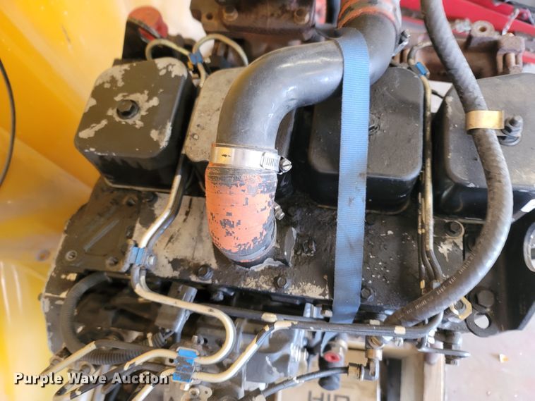 image for item LN9661 Case 4T-390  engine