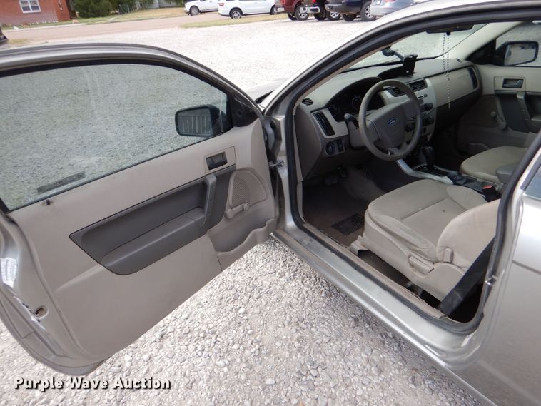 image for item LU9614 2008 Ford Focus SE