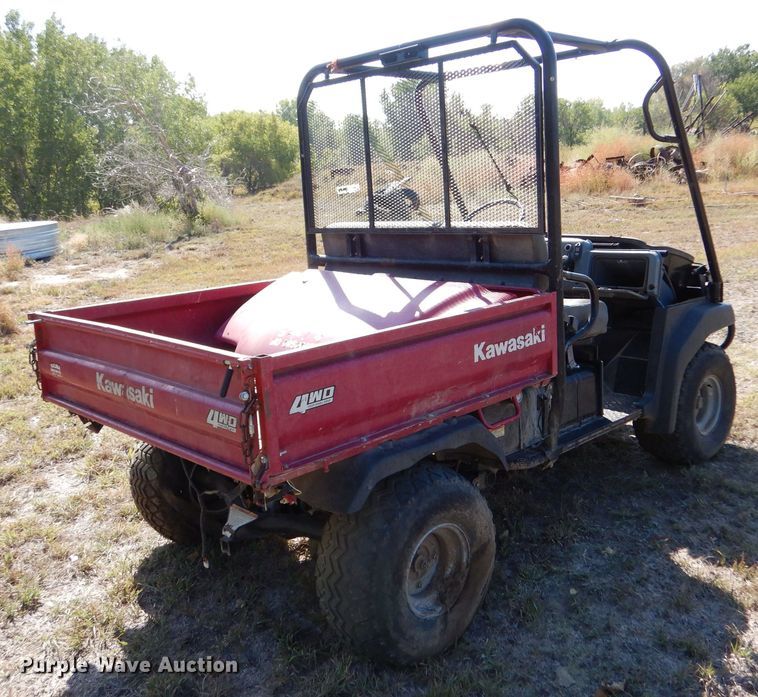 image for item LU9650 2004 Kawasaki Mule 3010 KAF620E  utility vehicle