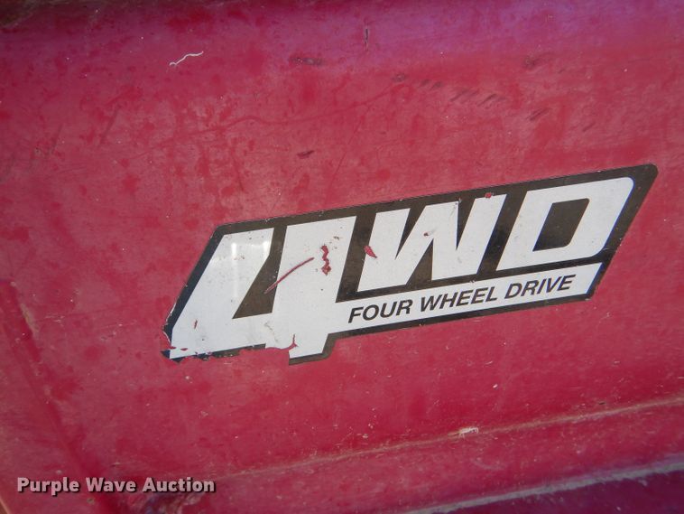 image for item LU9650 2004 Kawasaki Mule 3010 KAF620E  utility vehicle