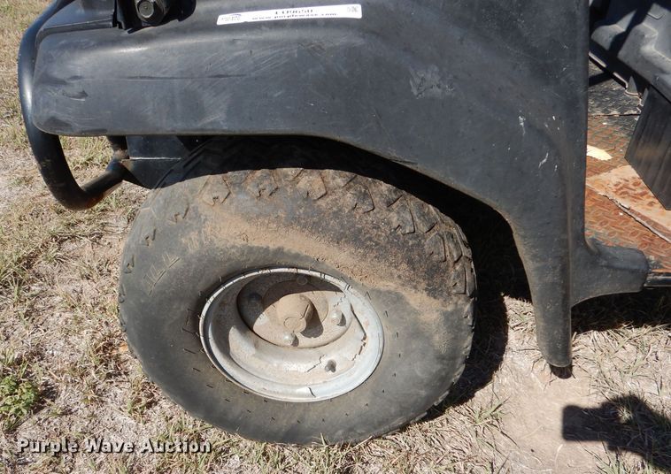 image for item LU9650 2004 Kawasaki Mule 3010 KAF620E  utility vehicle