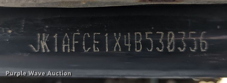 image for item LU9650 2004 Kawasaki Mule 3010 KAF620E  utility vehicle