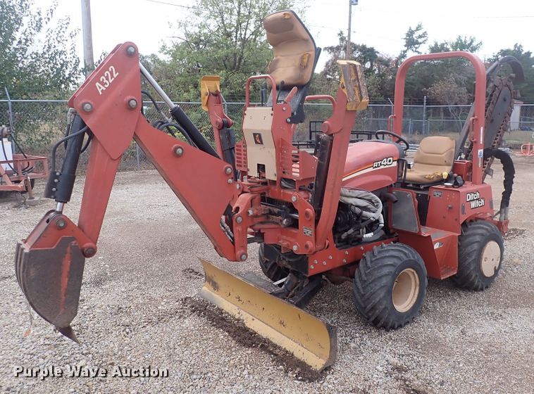 image for item MA9695 2006 Ditch Witch RT40  trencher